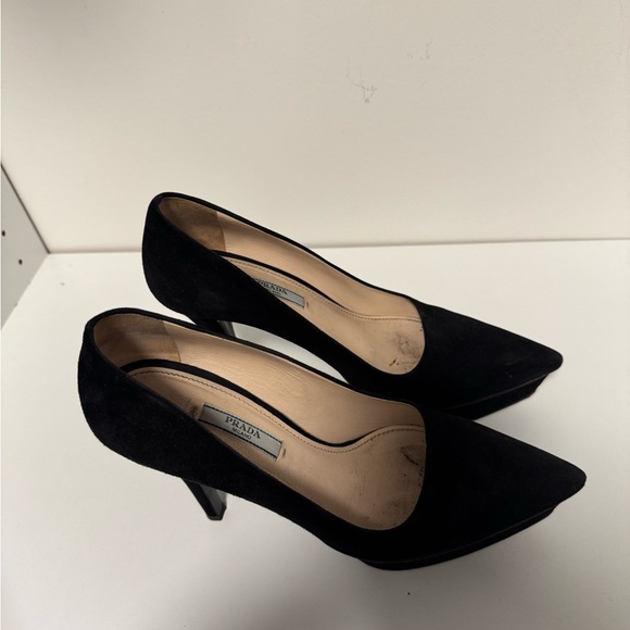 Prada black pointed toe suede heels - Picture 5 of 8